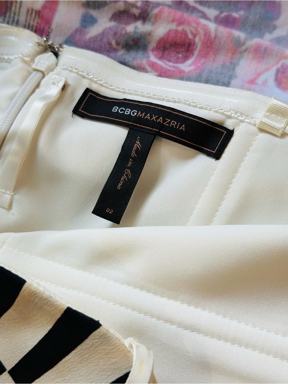BCBGMaxAzria Black and White Strapless Midi Dress with Side Zip - Size 2 - Picture 4 of 4